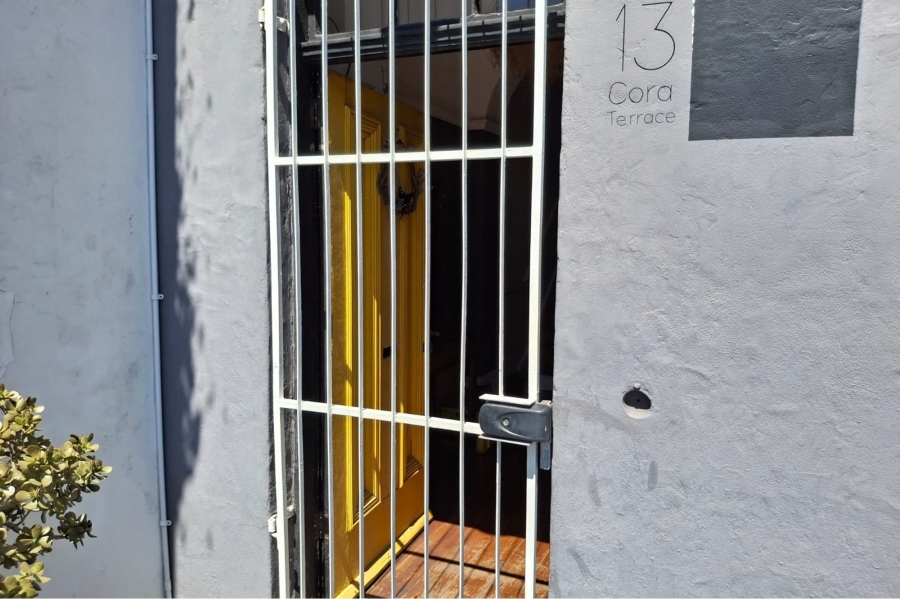 To Let 4 Bedroom Property for Rent in Port Elizabeth Central Eastern Cape